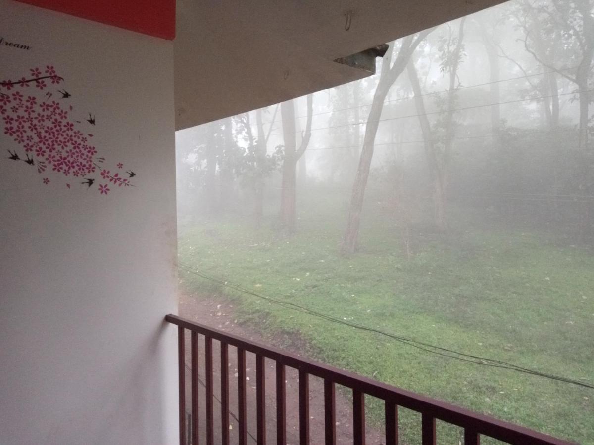 Wild Window - Forest View Homestay Thekkady Eksteriør bilde
